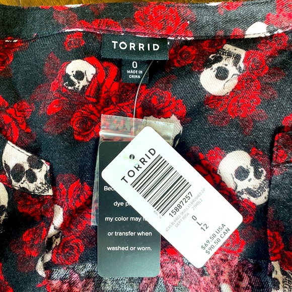 torrid Dresses & Skirts - 💀Beautiful skull & rose dress 🌹